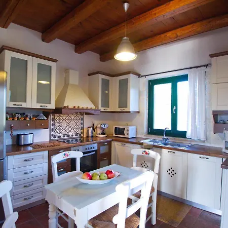 Amvrosia Nr Kalives Crete *